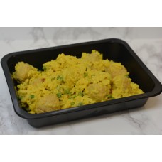 Menuschotel Balletjes in currysaus met groentjes en rijst